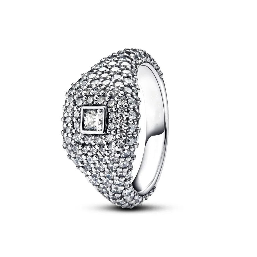 Anillo de Cocktail Cuadrado en Pavé