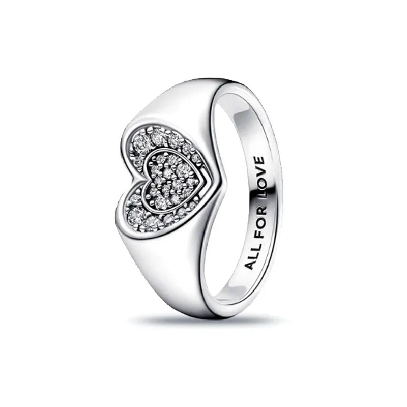 Anillo Sello Corazón Radiante en Pavé