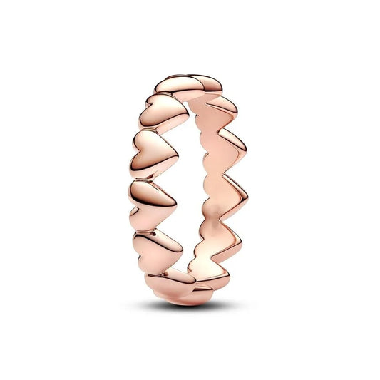 Anillo Fila de Corazones